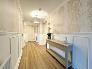 Photo 9- click for photo gallery